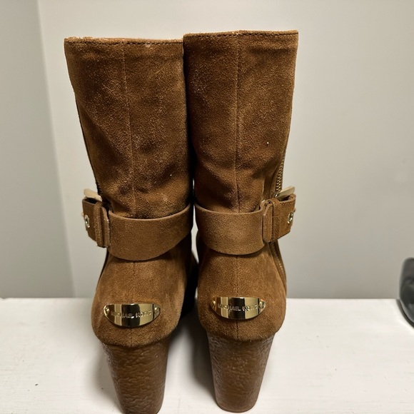Like new Michal Kors wedge heel boots - Picture 4 of 4